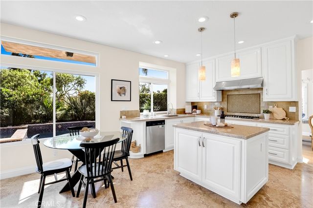 10 Glastonbury, Laguna Niguel, CA 92677