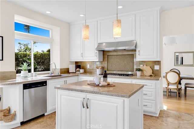 10 Glastonbury, Laguna Niguel, CA 92677