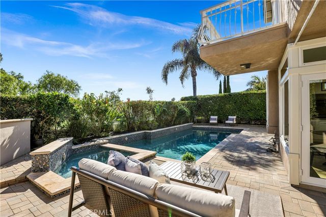 10 Glastonbury, Laguna Niguel, CA 92677