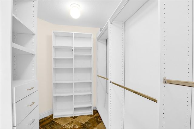 10 Glastonbury, Laguna Niguel, CA 92677