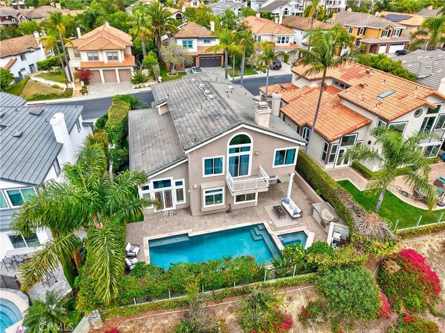 10 Glastonbury, Laguna Niguel, CA 92677