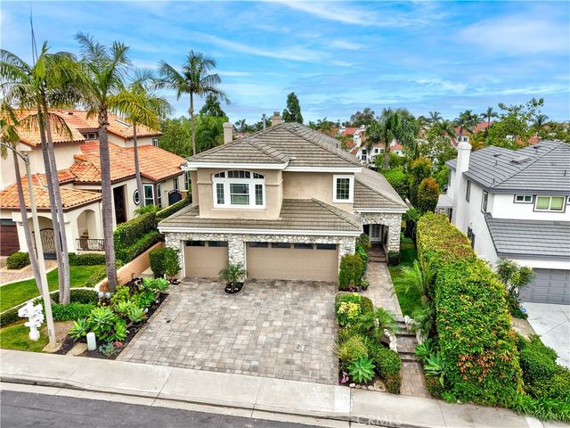10 Glastonbury, Laguna Niguel, CA 92677