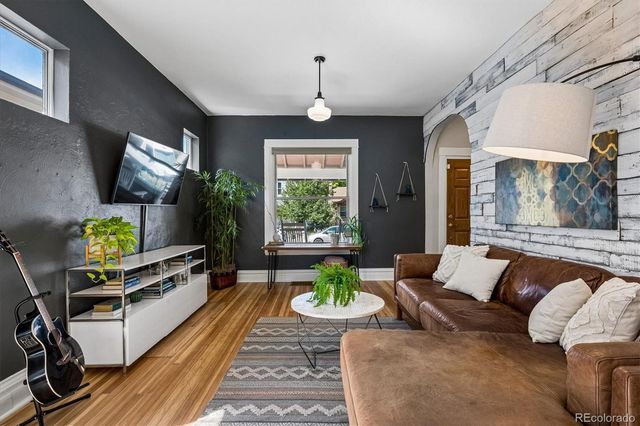 844 S Washington Street, Denver, CO 80209