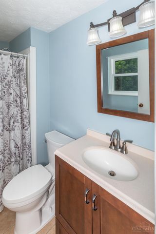 2280 Chesterfield Lane, Batavia Twp, OH 45103