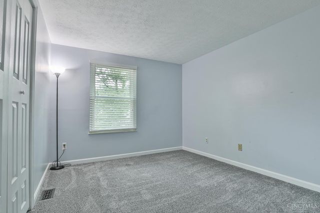 2280 Chesterfield Lane, Batavia Twp, OH 45103