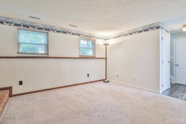 2280 Chesterfield Lane, Batavia Twp, OH 45103
