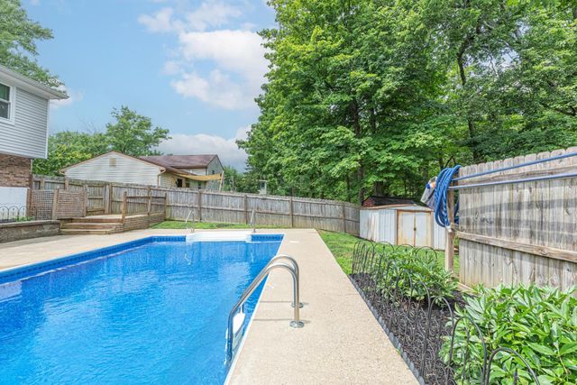 2280 Chesterfield Lane, Batavia Twp, OH 45103