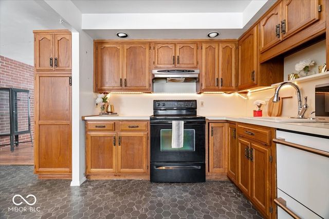 7912 E 71st Street, Indianapolis, IN 46256