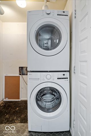 7912 E 71st Street, Indianapolis, IN 46256