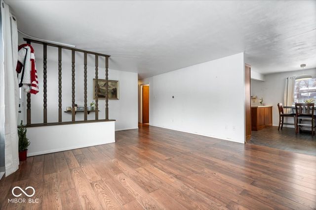 7912 E 71st Street, Indianapolis, IN 46256