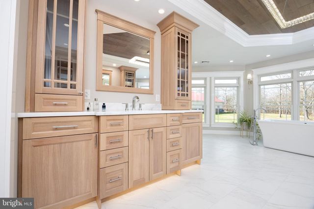 6469 GROVELAND RD, Pipersville, PA 18947