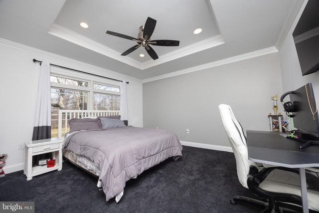 6469 GROVELAND RD, Pipersville, PA 18947