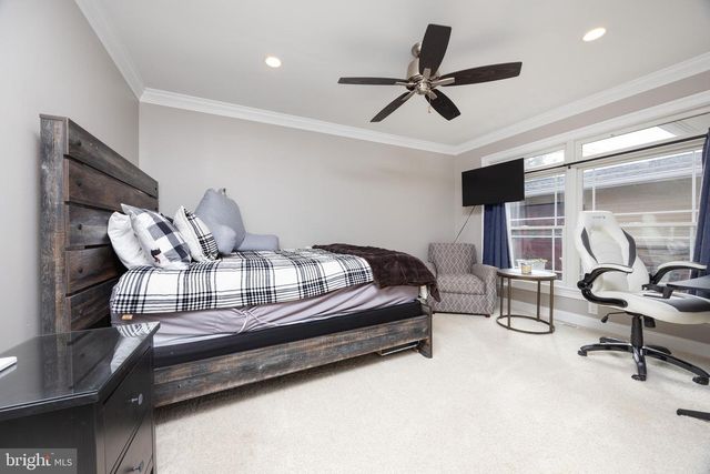 6469 GROVELAND RD, Pipersville, PA 18947