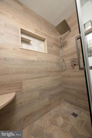 6469 GROVELAND RD, Pipersville, PA 18947