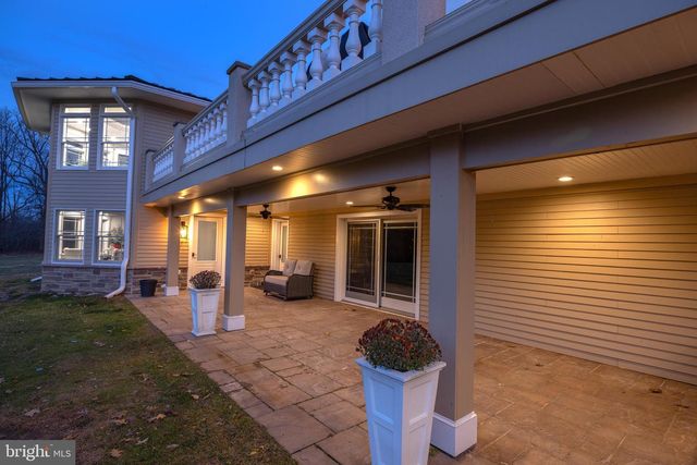 6469 GROVELAND RD, Pipersville, PA 18947