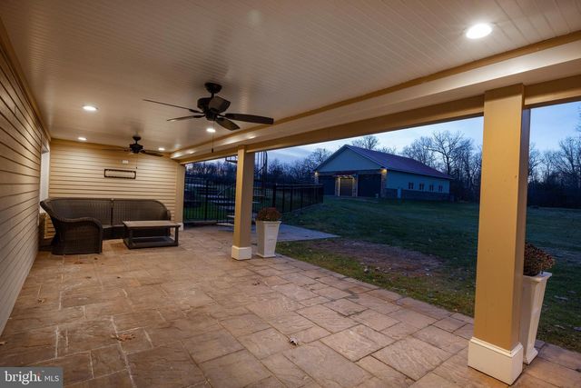 6469 GROVELAND RD, Pipersville, PA 18947