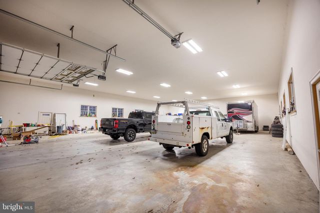 6469 GROVELAND RD, Pipersville, PA 18947