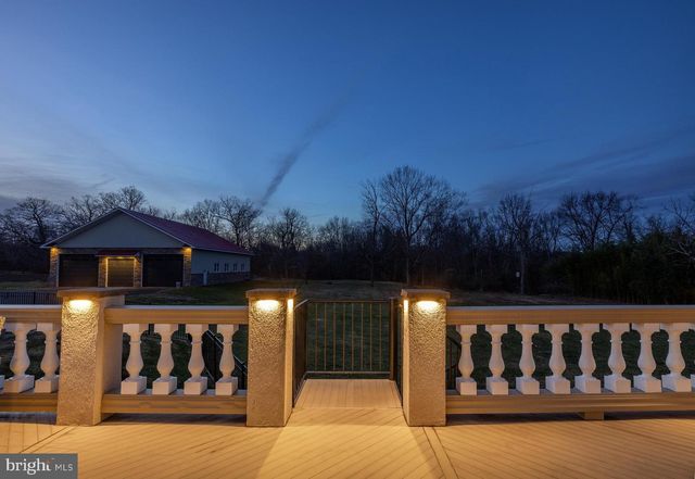 6469 GROVELAND RD, Pipersville, PA 18947