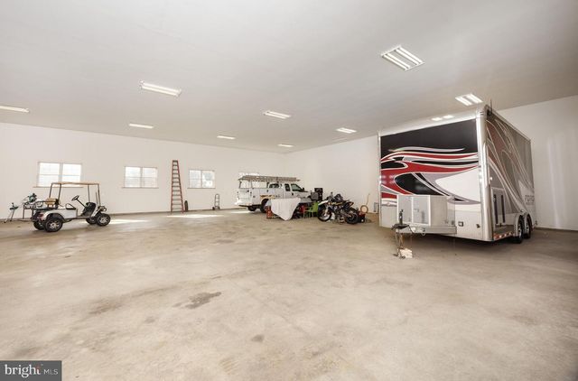 6469 GROVELAND RD, Pipersville, PA 18947