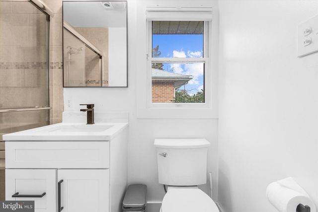 1704 BAYSIDE DR, Chester, MD 21619