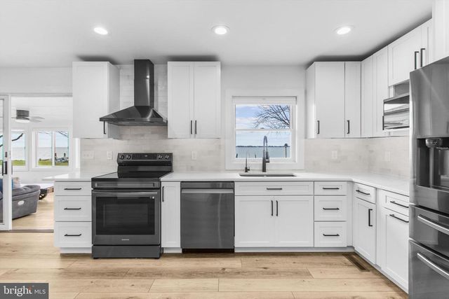 1704 BAYSIDE DR, Chester, MD 21619