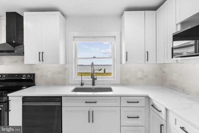 1704 BAYSIDE DR, Chester, MD 21619