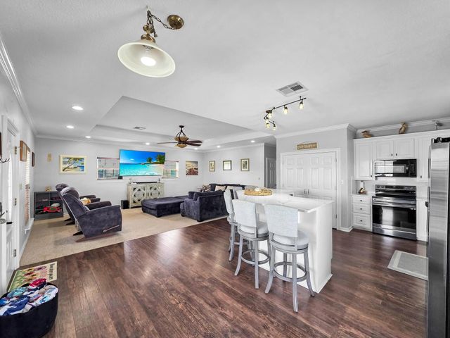 959 Tidelands Drive, Port Bolivar, TX 77650