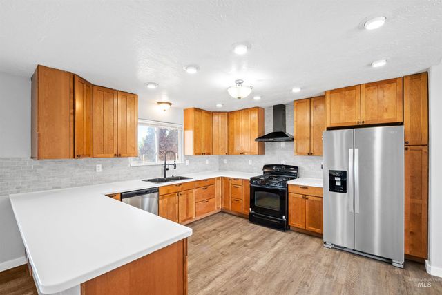 10947 Iowa Ave, Payette, ID 83661