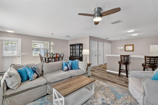 288 STARR LANE, The Villages, FL 32162