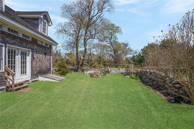 54 Metaterraine Avenue, South Kingstown, RI 02879