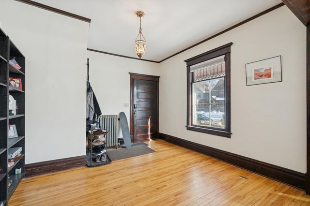 2120 Emerson Avenue S, Minneapolis, MN 55405