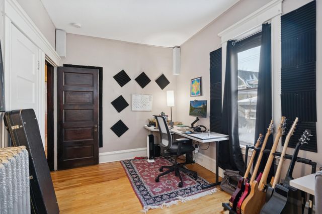 2120 Emerson Avenue S, Minneapolis, MN 55405