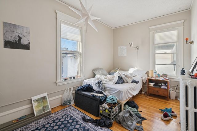 2120 Emerson Avenue S, Minneapolis, MN 55405