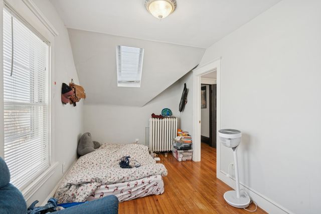 2120 Emerson Avenue S, Minneapolis, MN 55405