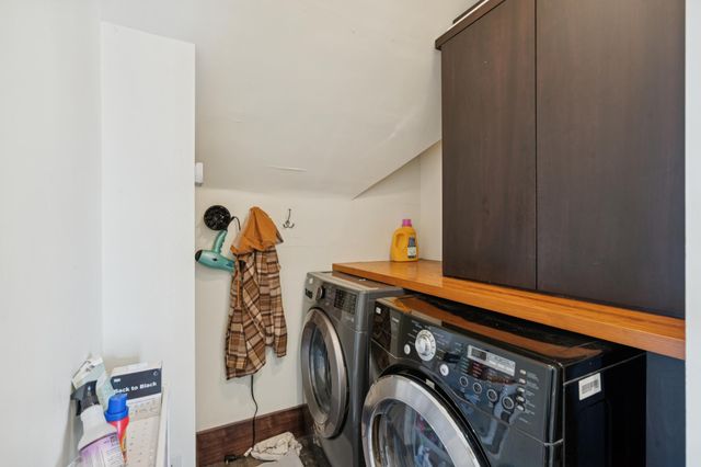 2120 Emerson Avenue S, Minneapolis, MN 55405