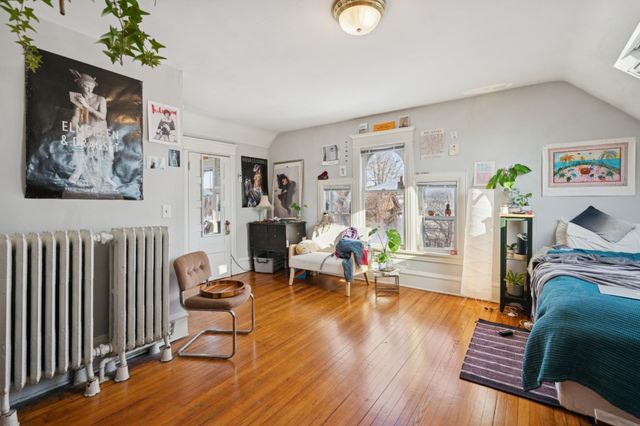 2120 Emerson Avenue S, Minneapolis, MN 55405