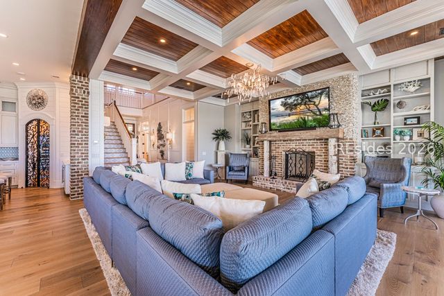 22 Snowy Egret Rd, Hilton Head Island, SC 29928