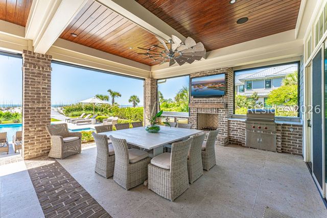 22 Snowy Egret Rd, Hilton Head Island, SC 29928