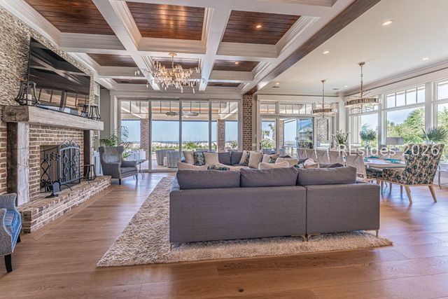 22 Snowy Egret Rd, Hilton Head Island, SC 29928