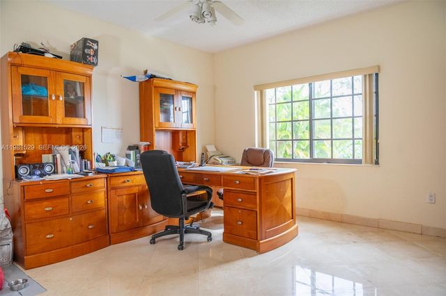 4655 SW 89th Ave, Miami, FL 33165