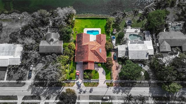 4655 SW 89th Ave, Miami, FL 33165