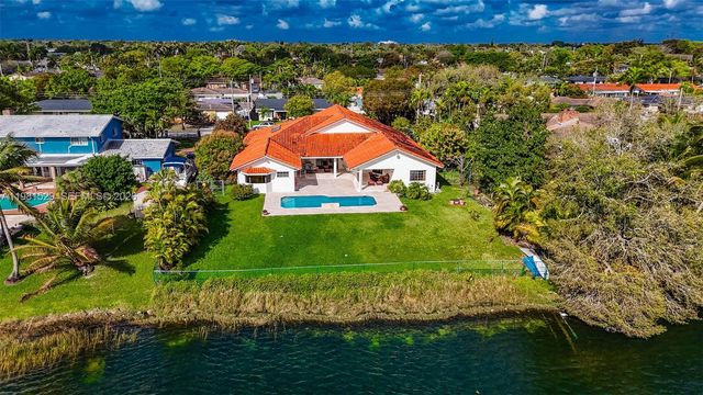 4655 SW 89th Ave, Miami, FL 33165