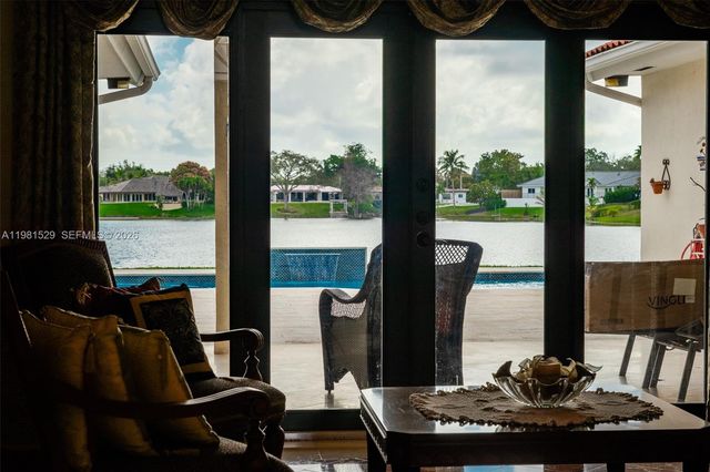 4655 SW 89th Ave, Miami, FL 33165