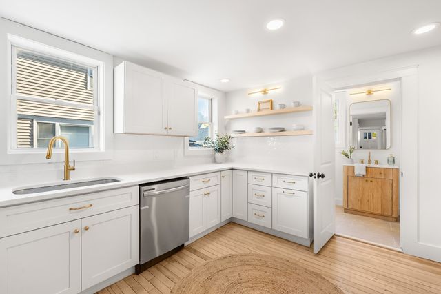 40 South Warren, Haverhill, MA 01835
