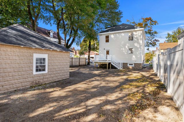 40 South Warren, Haverhill, MA 01835