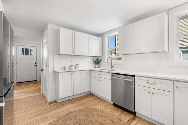 40 South Warren, Haverhill, MA 01835