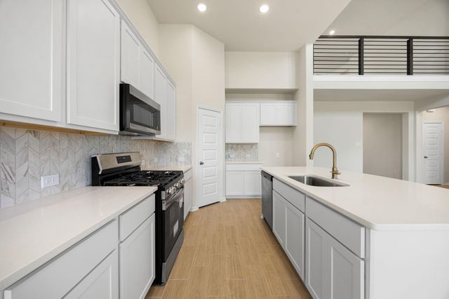 1081 Westfork Drive, Sealy, TX 77474