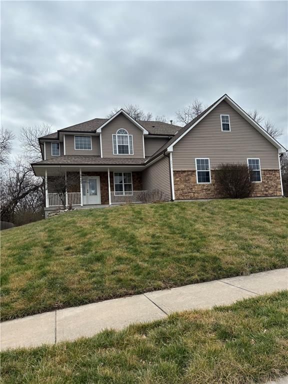 2213 SW Chase Drive, Lee's Summit, MO 64082