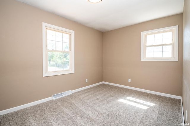 6031 N ROSEMEAD Drive, Peoria, IL 61614
