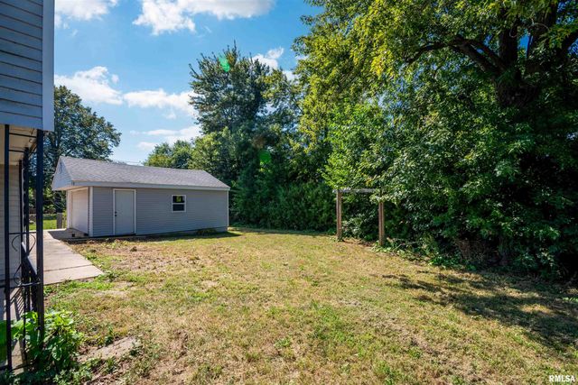 6031 N ROSEMEAD Drive, Peoria, IL 61614